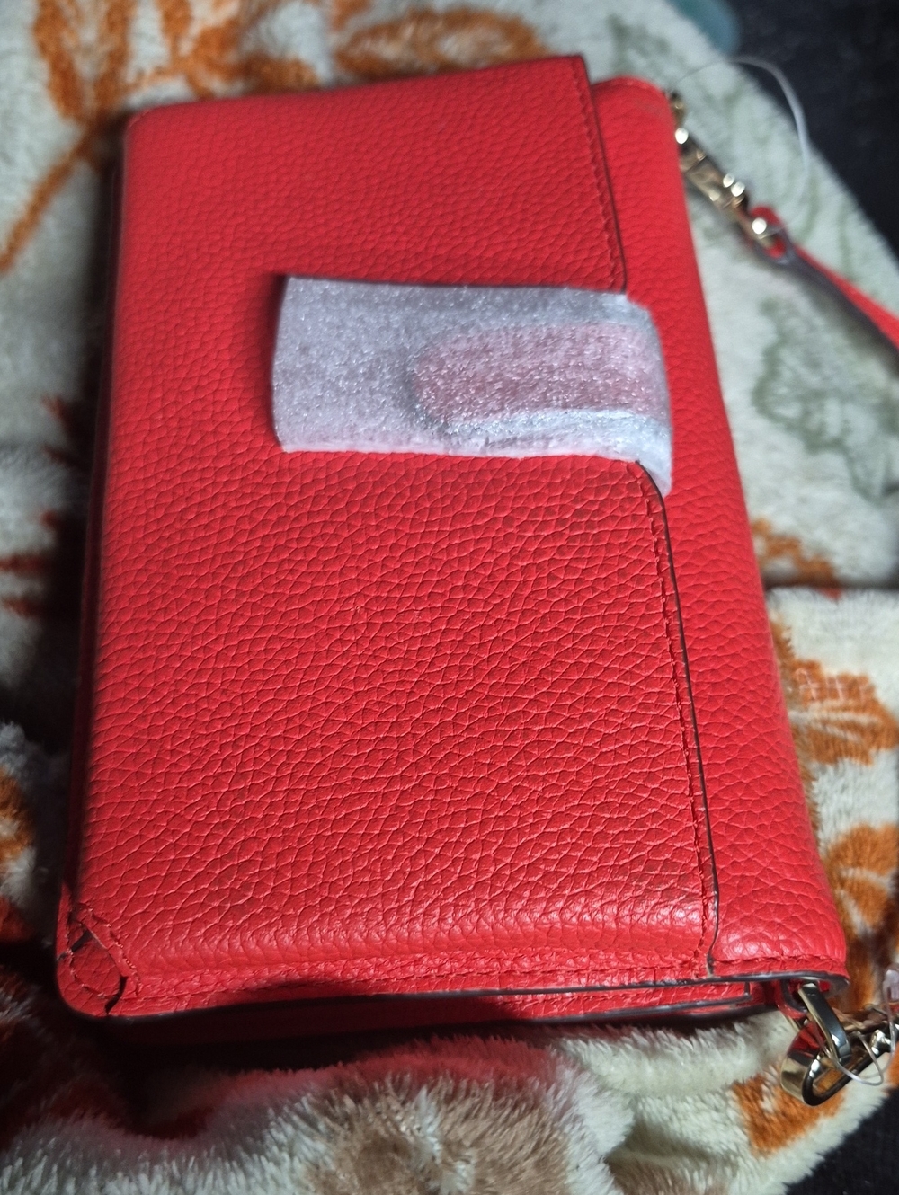 Michael Kors Red Crossbody Bag with Modern Design - Picture 2 of 6